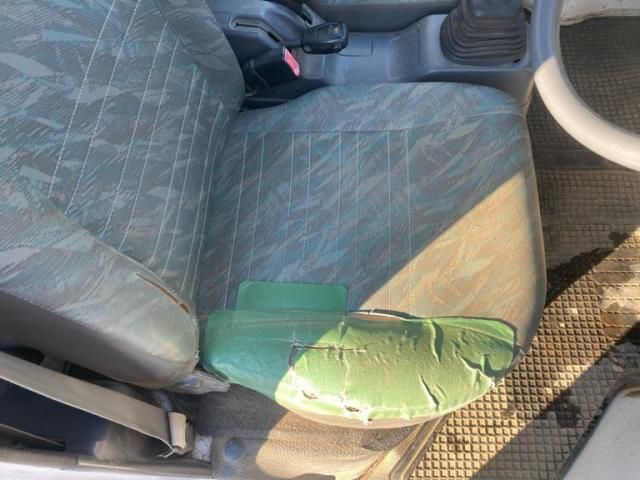 SUZUKI CARRY truck 4WD 2000