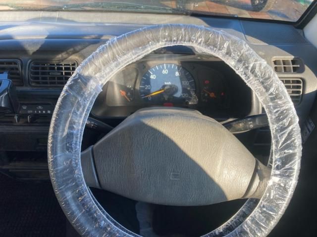 SUZUKI CARRY truck 4WD 2000