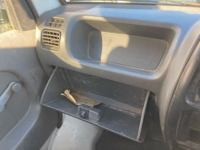 SUZUKI CARRY truck 4WD 2000