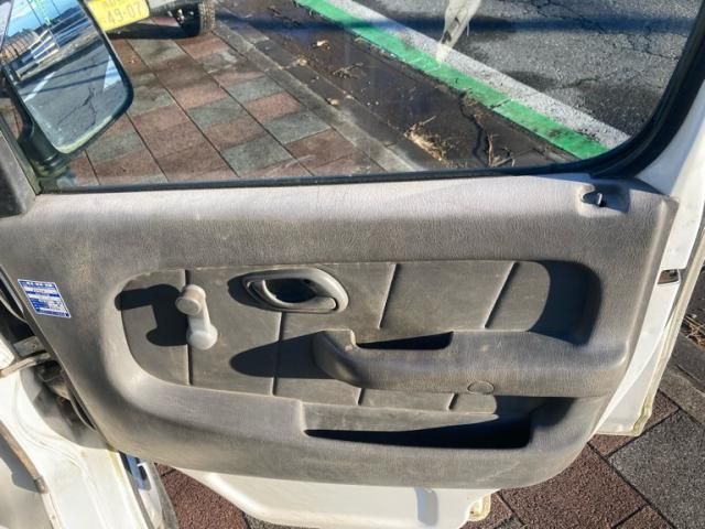 SUZUKI CARRY truck 4WD 2000