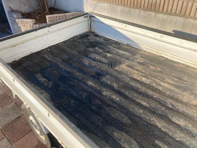 SUZUKI CARRY truck 4WD 2000