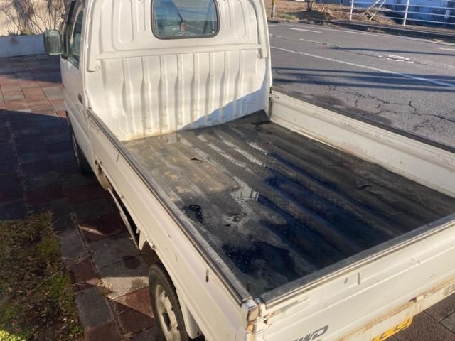 SUZUKI CARRY truck 4WD 2000