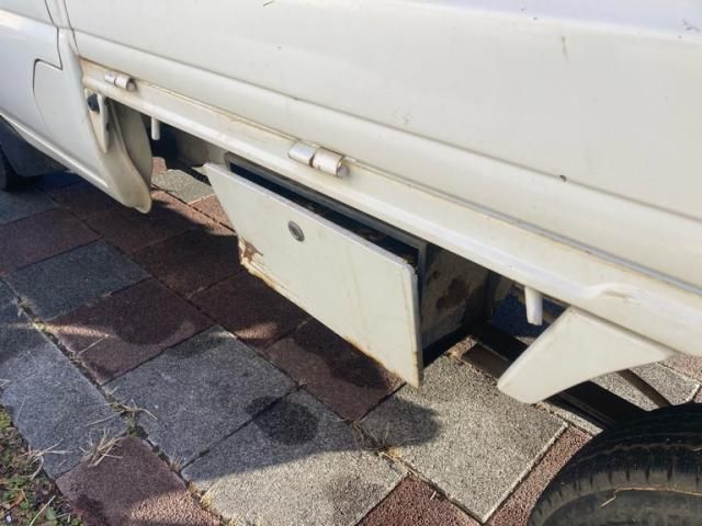 SUZUKI CARRY truck 4WD 2000