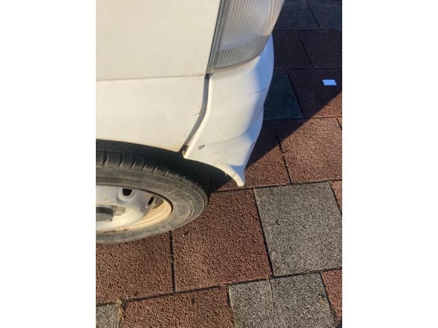 SUZUKI CARRY truck 4WD 2000