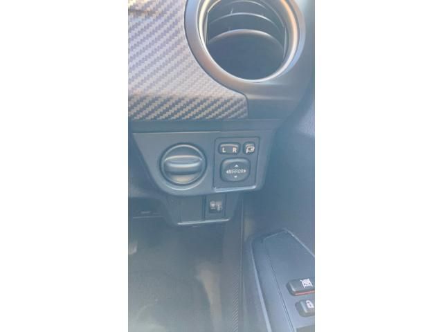 TOYOTA COROLLA FIELDER 2013