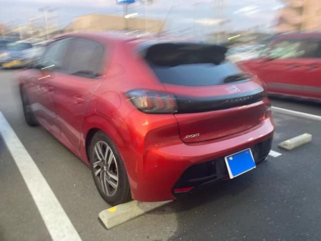 PEUGEOT PEUGEOT 208 2021