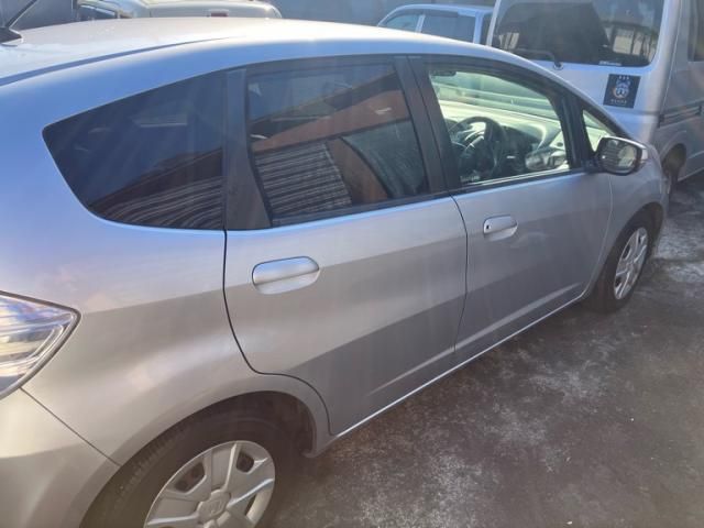 HONDA FIT HYBRID 2011