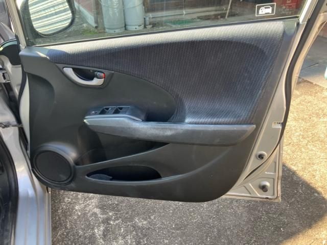 HONDA FIT HYBRID 2011