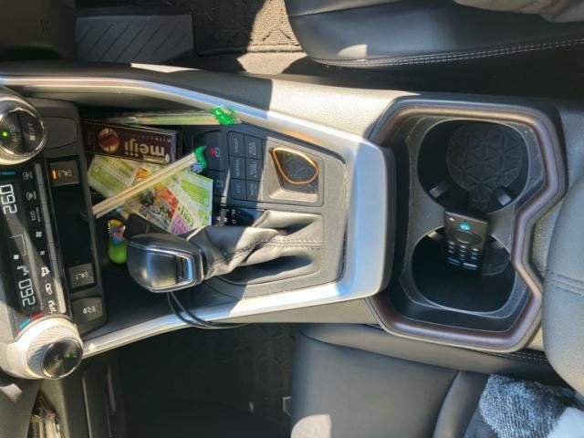 TOYOTA RAV4 4WD 2019