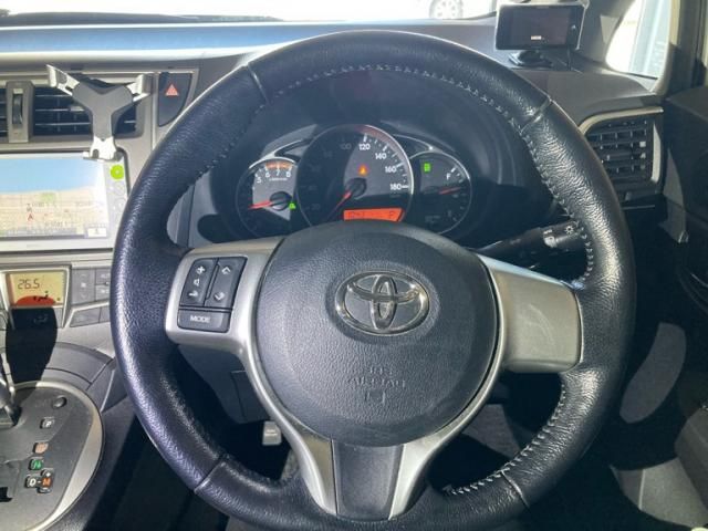TOYOTA RACTIS 4WD 2012