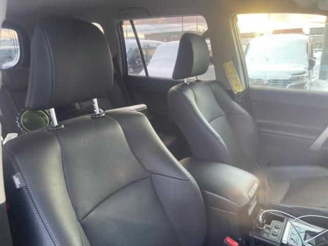 TOYOTA LANDCRUISER PRADO 2018