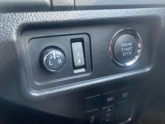 TOYOTA LANDCRUISER PRADO 2018