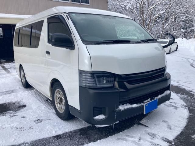 TOYOTA HIACE wagon 4WD 2011