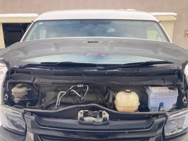 TOYOTA HIACE wagon 4WD 2011