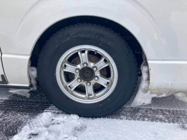 TOYOTA HIACE wagon 4WD 2011