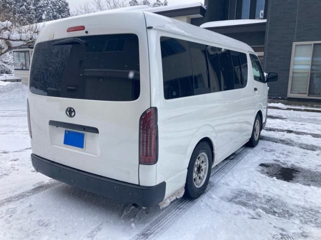 TOYOTA HIACE wagon 4WD 2011