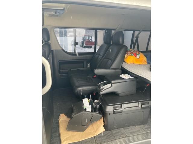 TOYOTA HIACE wagon 4WD 2011