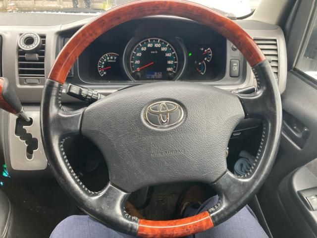 TOYOTA HIACE wagon 4WD 2011