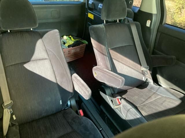 TOYOTA VELLFIRE 2008