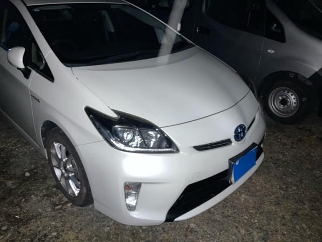 TOYOTA PRIUS 2015