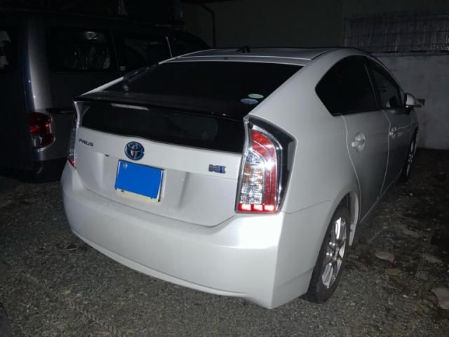 TOYOTA PRIUS 2015