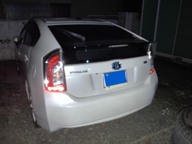 TOYOTA PRIUS 2015