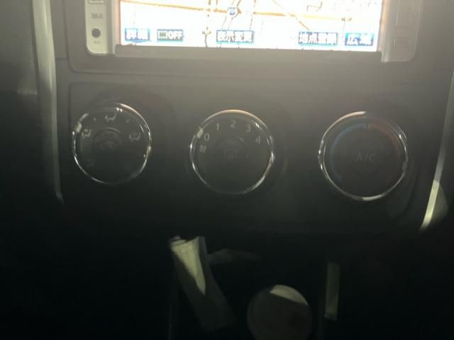 TOYOTA COROLLA FIELDER 2017