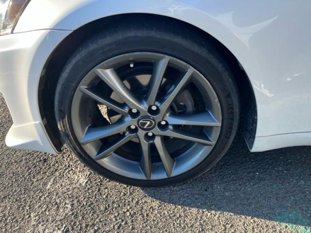 TOYOTA LEXUS IS250 2011