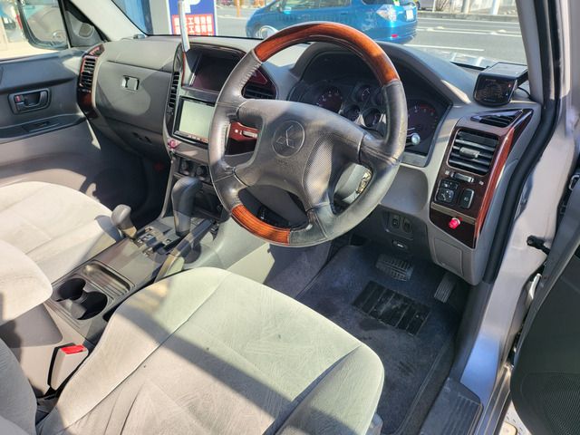 MITSUBISHI PAJERO wagon 2000