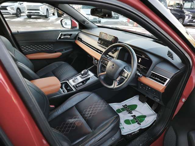 MITSUBISHI OUTLANDER PHEV 2021