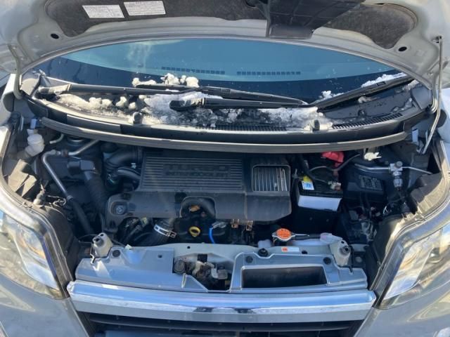 DAIHATSU MOVE CUSTOM 4WD 2013