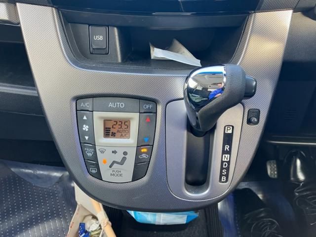 DAIHATSU MOVE CUSTOM 4WD 2013