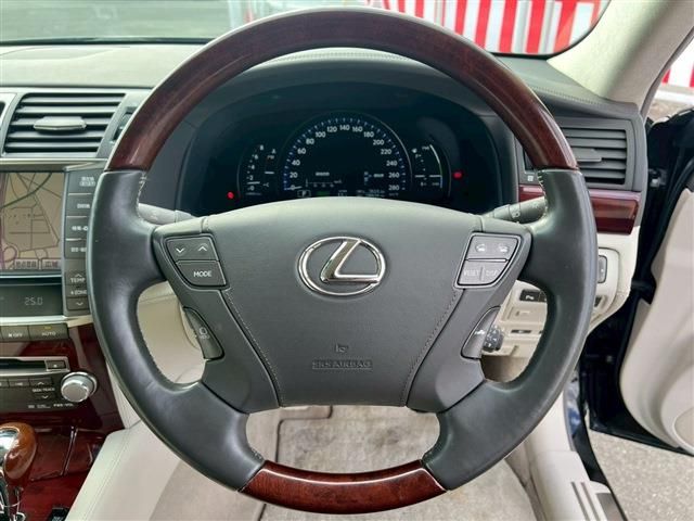 TOYOTA LEXUS LS600h 2012