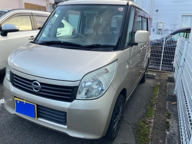 NISSAN ROOX 4WD 2010