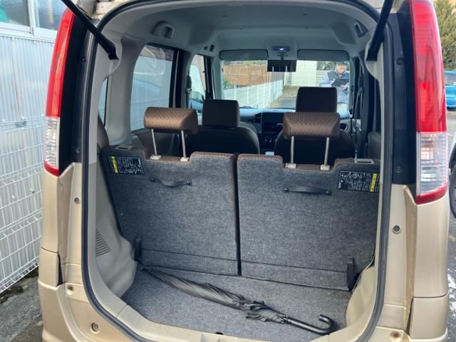 NISSAN ROOX 4WD 2010