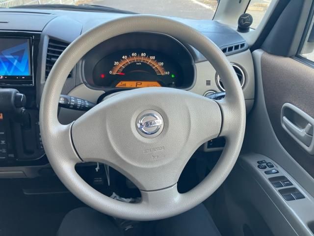 NISSAN ROOX 4WD 2010