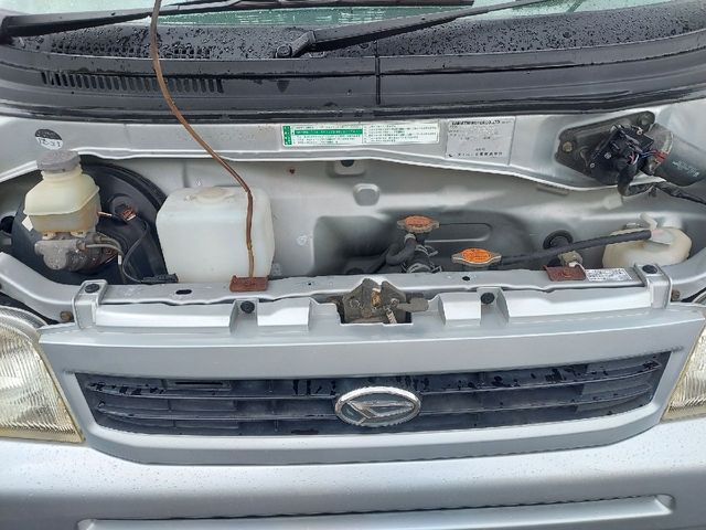 DAIHATSU HIJET deckvan 2004