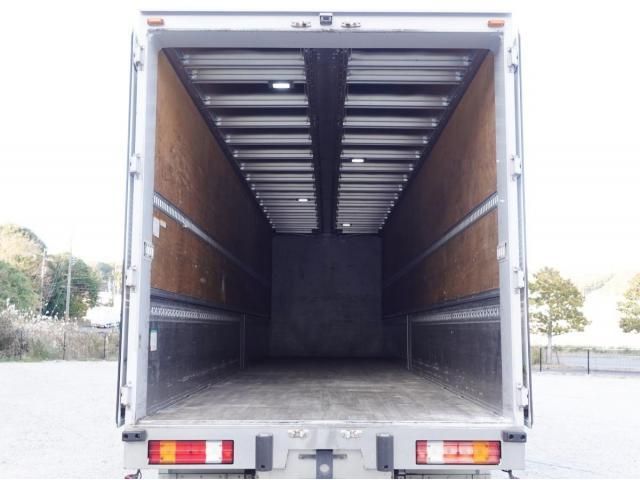 NISSAN DIESEL Quon 2018