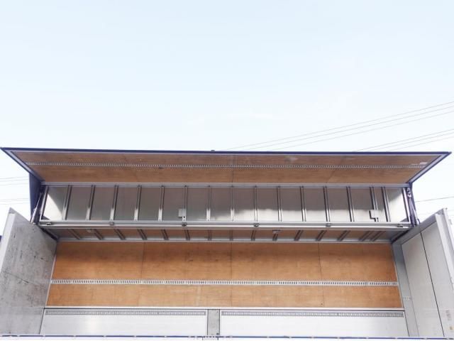 NISSAN DIESEL Quon 2018