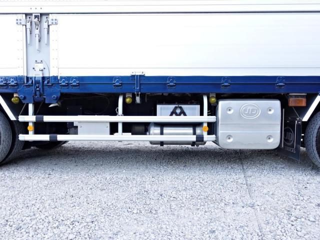 NISSAN DIESEL Quon 2018