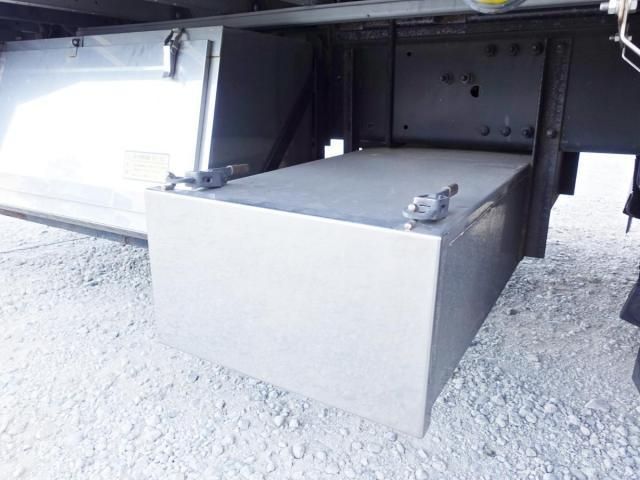 NISSAN DIESEL Quon 2018