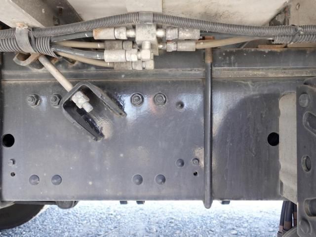 MITSUBISHI FUSOU SUPER GREAT 2017