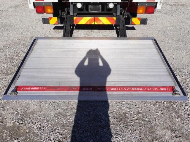 MITSUBISHI FUSOU FIGHTER 2016