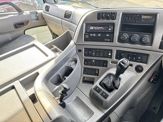 NISSAN DIESEL Quon 2016