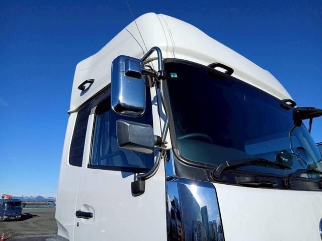 NISSAN DIESEL Quon 2017