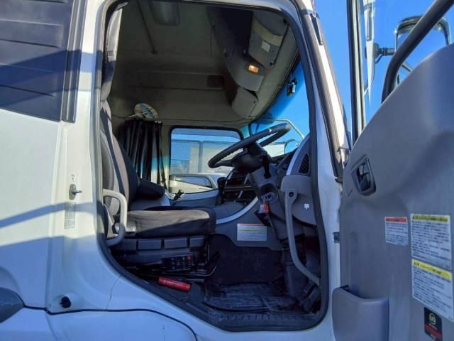 NISSAN DIESEL Quon 2017