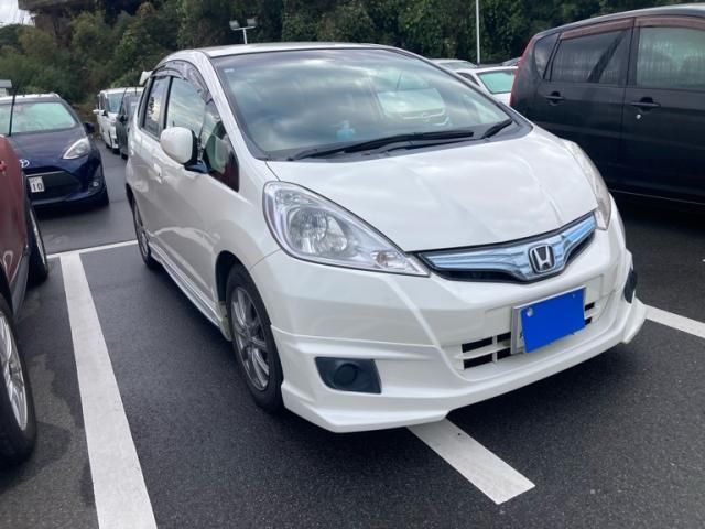 HONDA FIT HYBRID 2011