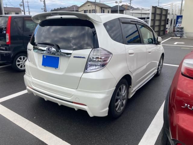 HONDA FIT HYBRID 2011