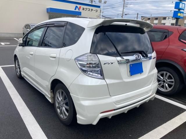 HONDA FIT HYBRID 2011