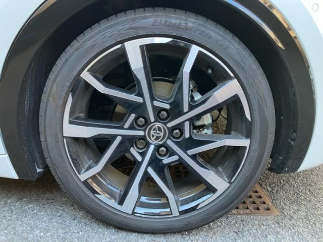 TOYOTA PRIUS PHV 2023